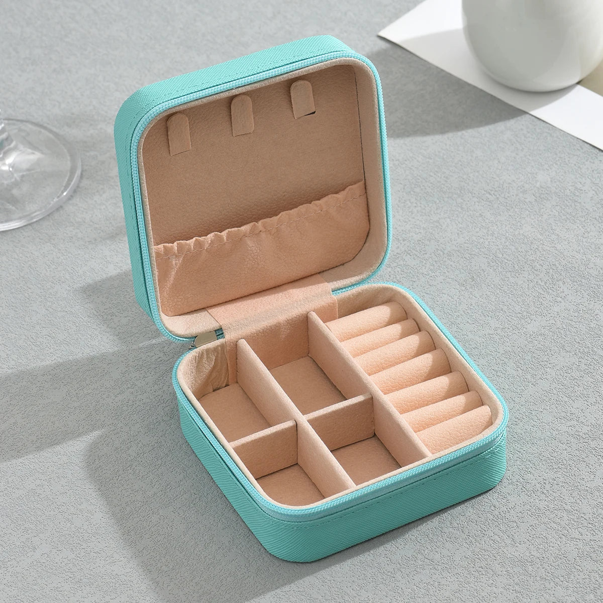 Home Travel Earrings Necklace Storage Case for Women Ring Organizer PU Leather Display Case Mini Jewelry Storage Box Portable