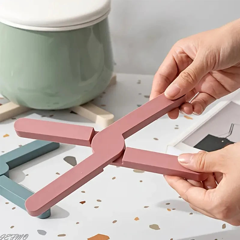 X-Shaped Foldable Tripod Mat, Heat Resistant Plastic Table Mat, Non-Slip Coaster for Hot Dishes, High Quality Kitchen Accessorie