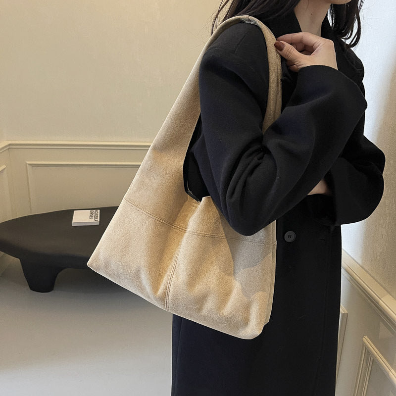 Casual personality large capacity autumn and winter suede retro style high-end one-shoulder underarm women's bag mother-and-child tote bag