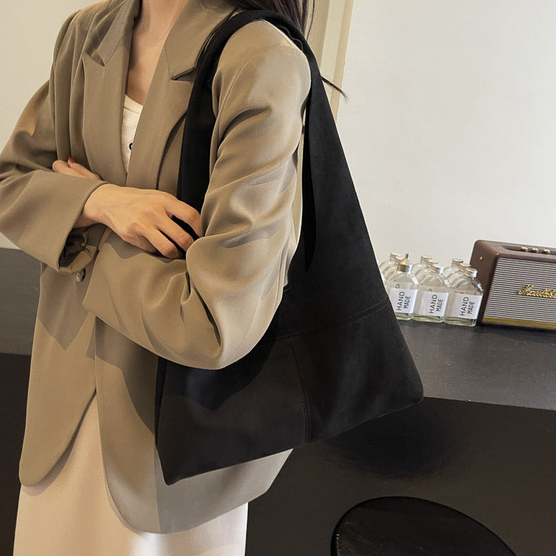 Casual personality large capacity autumn and winter suede retro style high-end one-shoulder underarm women's bag mother-and-child tote bag